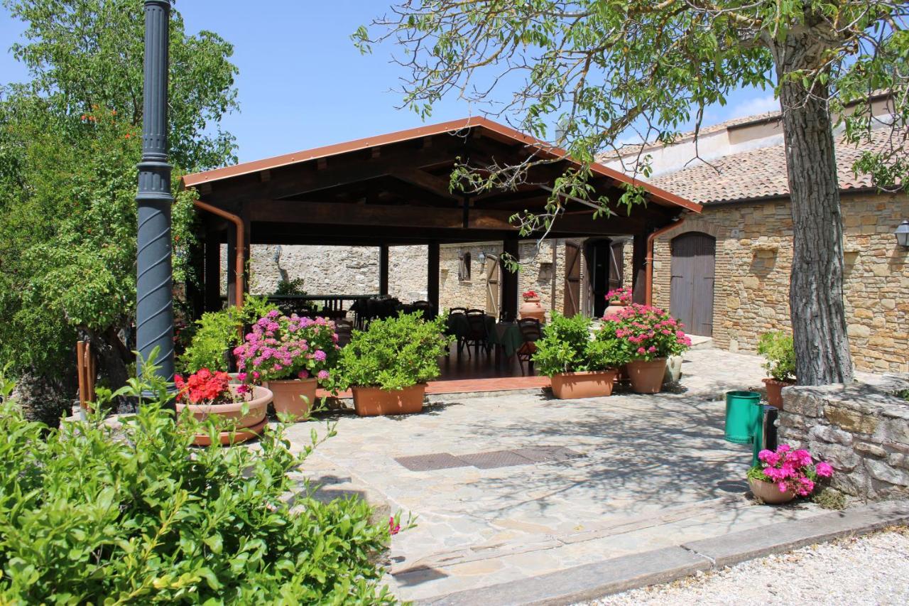 Agriturismo Sant'Agata Piana Degli Albanesi Eksteriør billede