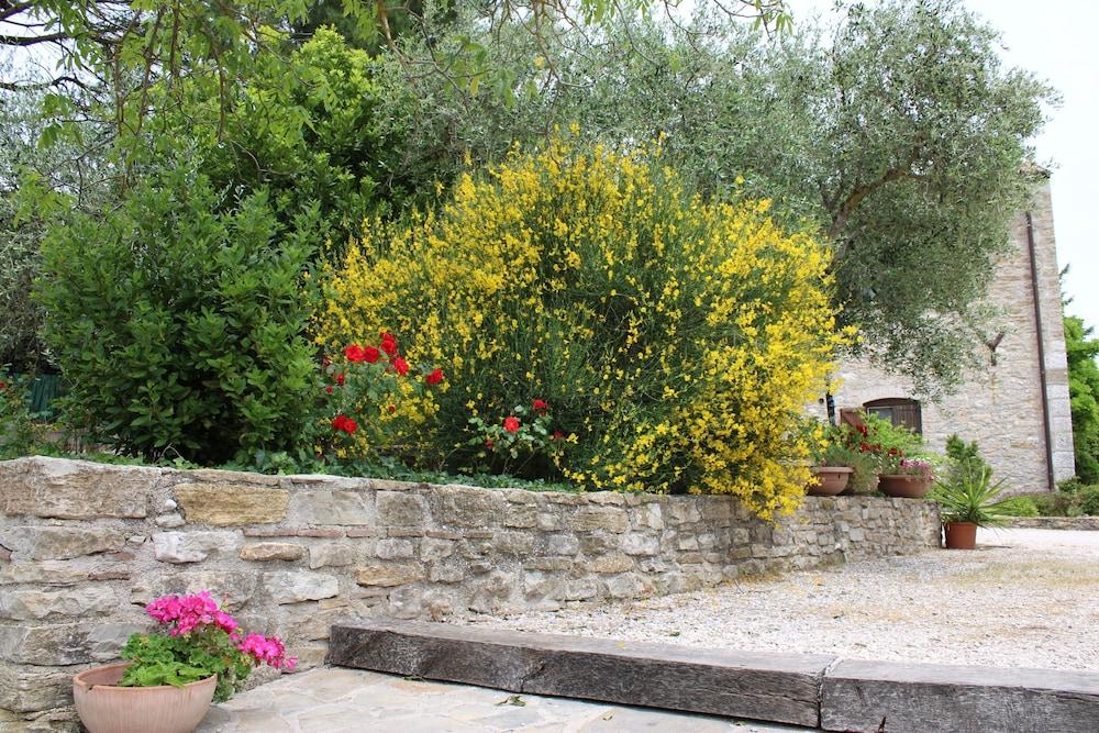 Agriturismo Sant'Agata Piana Degli Albanesi Eksteriør billede