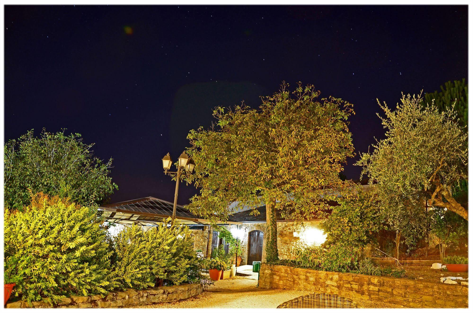 Agriturismo Sant'Agata Piana Degli Albanesi Eksteriør billede