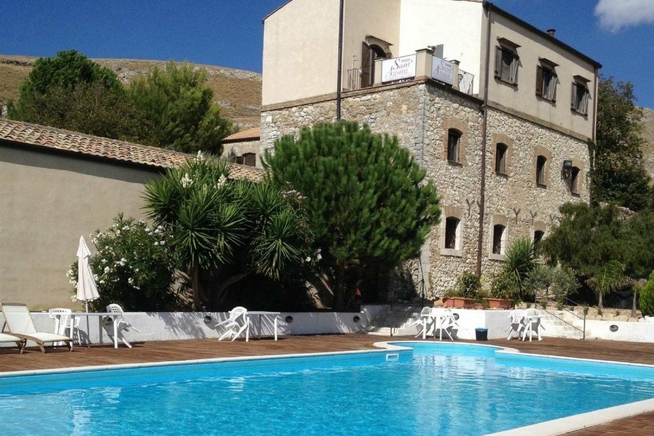 Agriturismo Sant'Agata Piana Degli Albanesi Eksteriør billede
