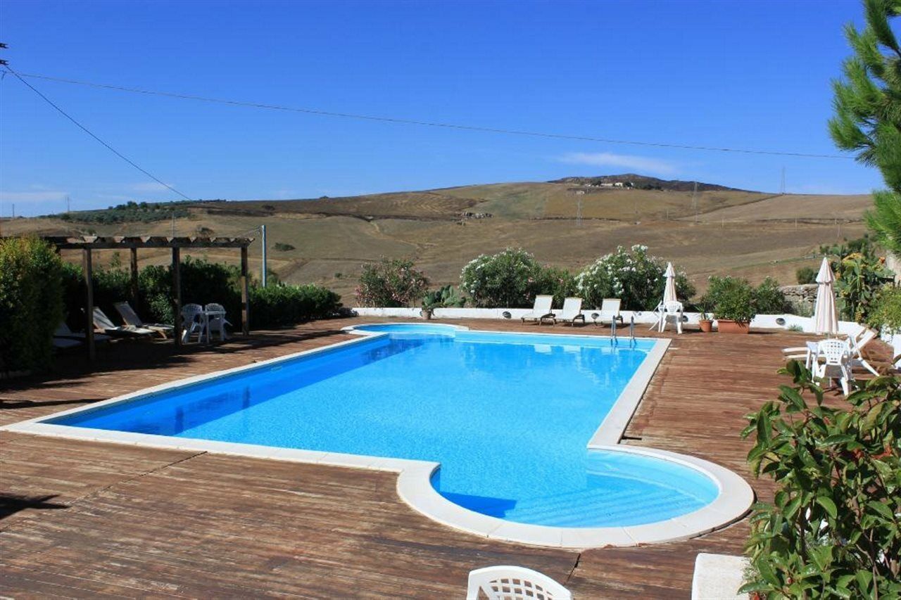 Agriturismo Sant'Agata Piana Degli Albanesi Eksteriør billede